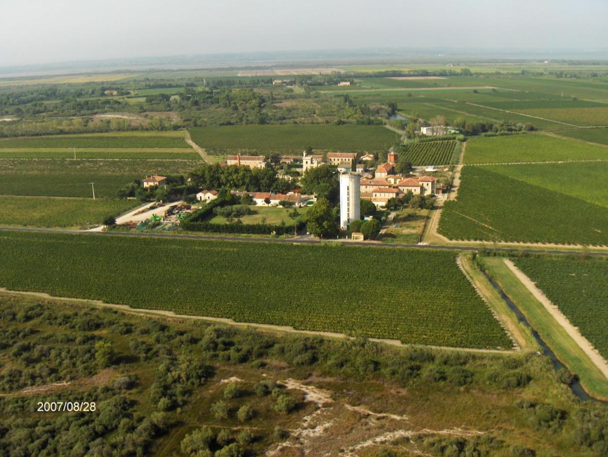 Les Pierrades En Camargue Βίλα Vauvert Εξωτερικό φωτογραφία